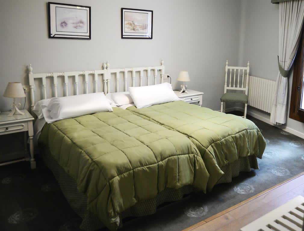 Comfortable, traditional rooms